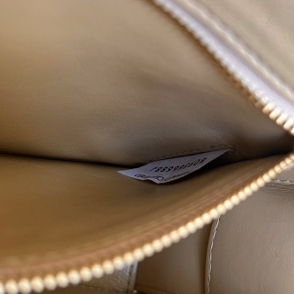 보테가베네타 카세트백 [매장가 485만원대]