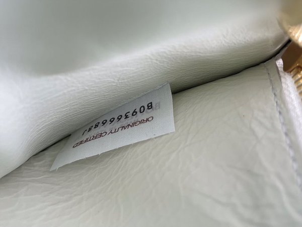 보테가베네타 카세트백 [매장가 485만원대]