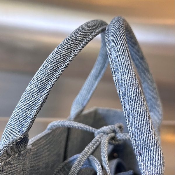 보테가베네타 워시드 데님 아프코 미니 토트백 [매장가 350만원대]