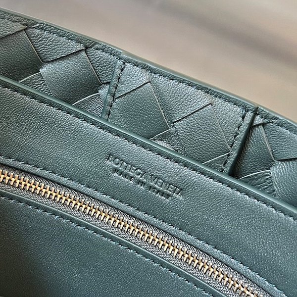 보테가베네타 스몰 안디아모 [매장가 538만원대]