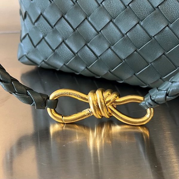 보테가베네타 스몰 안디아모 [매장가 538만원대]