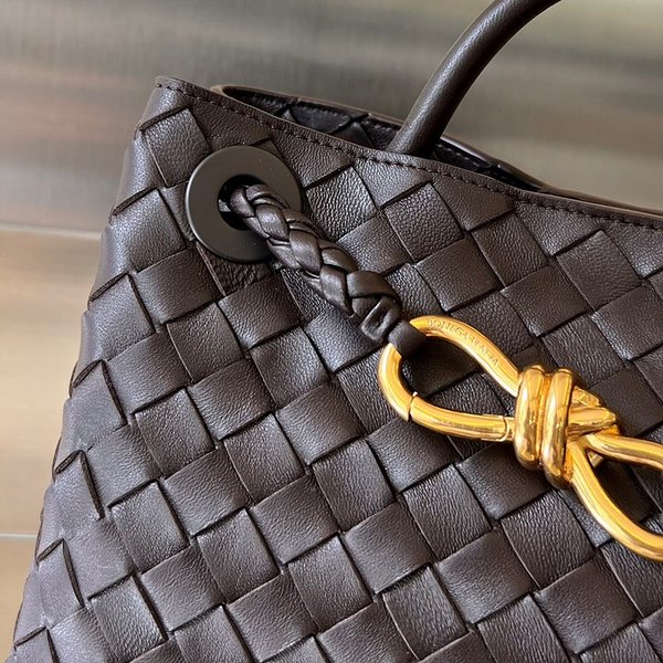 보테가베네타 스몰 안디아모 [매장가 538만원대]