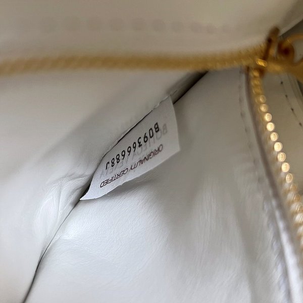 보테가베네타 브릭 카세트백 [매장가 543만원대]