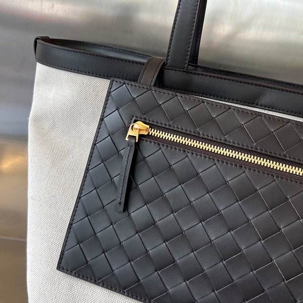 보테가베네타 미디엄 플립 플랩백 [매장가 341만원대]