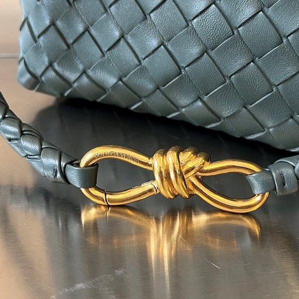 보테가베네타 미디엄 안디아모 백 [매장가 636만원대]