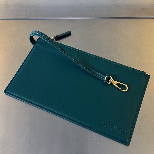 보테가베네타 미디엄 까바백 [매장가 1145만원대]