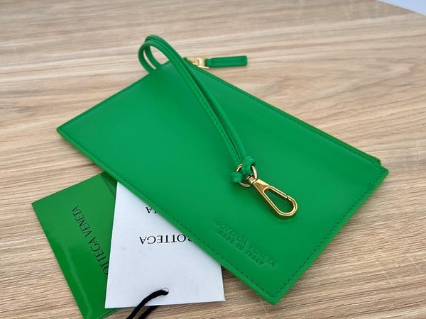 보테가베네타 미니 까바 [매장가 680만원대]