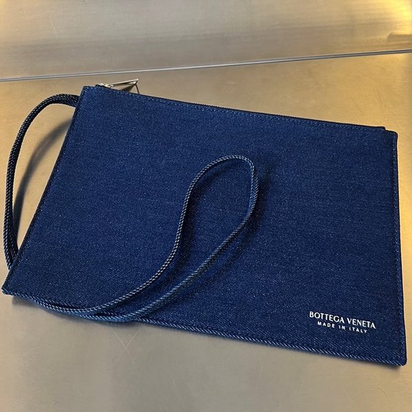 보테가베네타 데님 아르코 토트백 [매장가 340만원대]