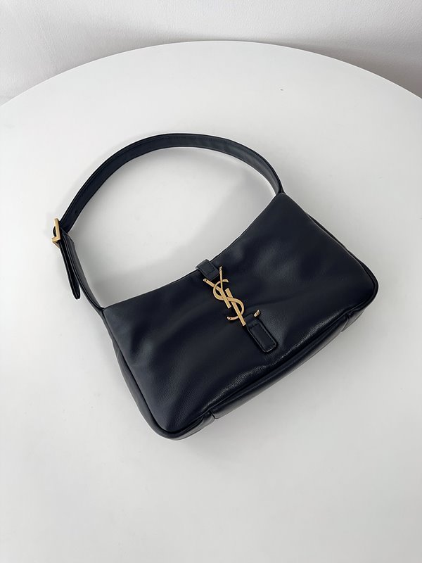 생로랑 패딩 처리된 LE 5 A 7 백 [매장가 330만원대]