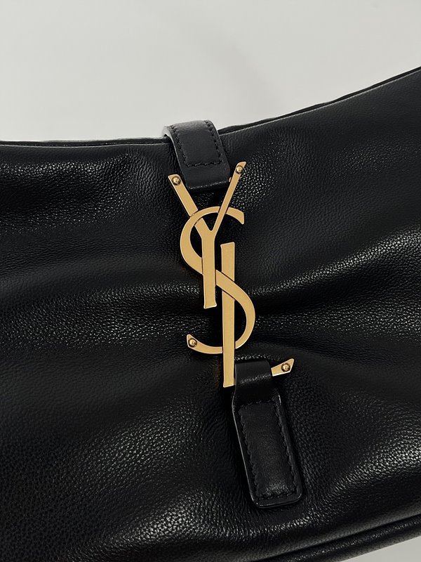 생로랑 패딩 처리된 LE 5 A 7 백 [매장가 330만원대]