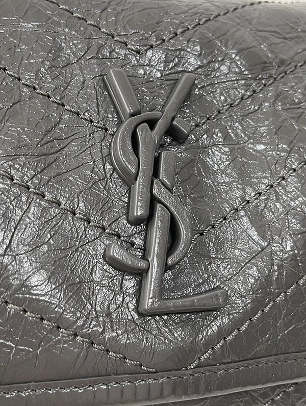 생로랑 빈티지 가죽 소재 NIKI baby [매장가 398만원대]