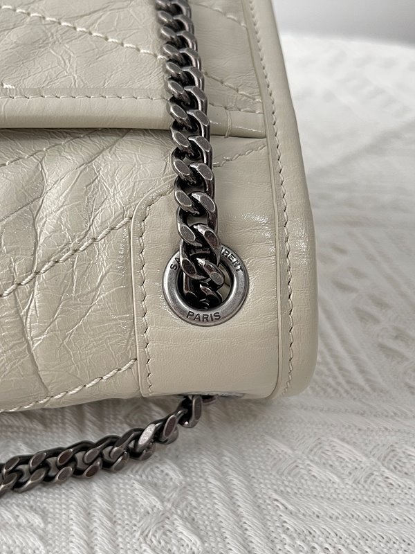 생로랑 빈티지 가죽 소재 NIKI baby [매장가 398만원대]