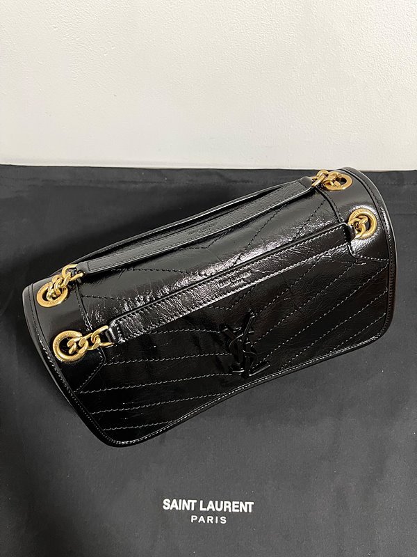 생로랑 빈티지 가죽 소재 NIKI baby [매장가 429만원대]