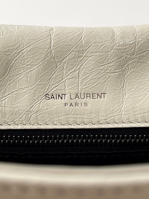 생로랑 빈티지 가죽 소재 NIKI medium [매장가 429만원대]