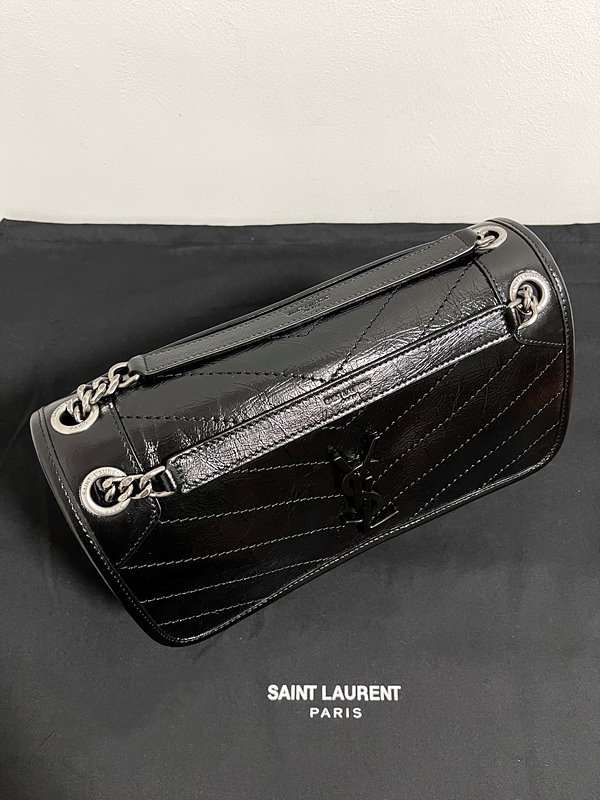 생로랑 빈티지 가죽 소재 NIKI medium [매장가 429만원대]