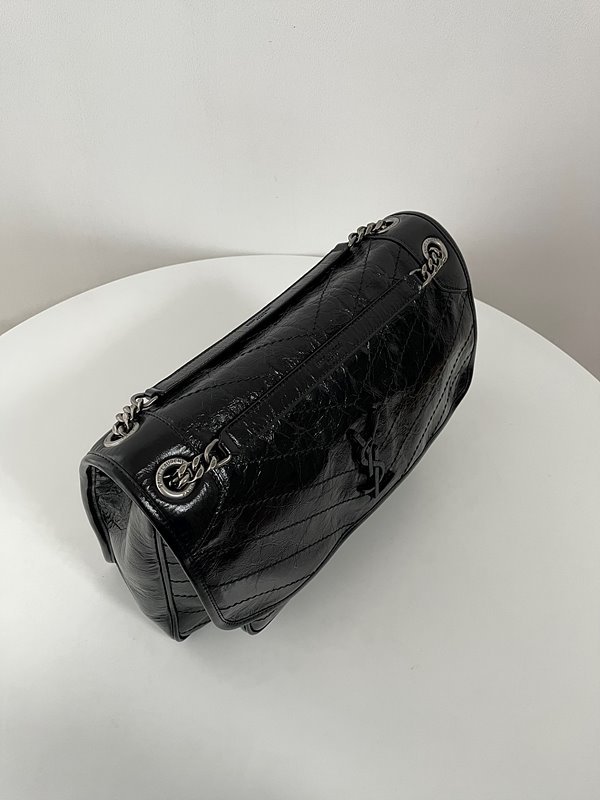 생로랑 빈티지 가죽 소재 NIKI [매장가 463만원대]