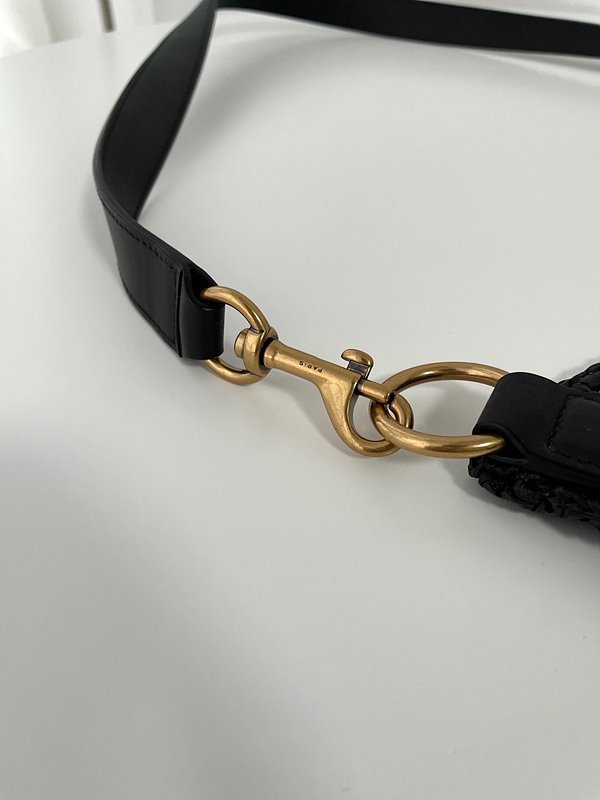 생로랑 라피아 마크라메 소재의 OXALIS 숄더백 [298만원대]