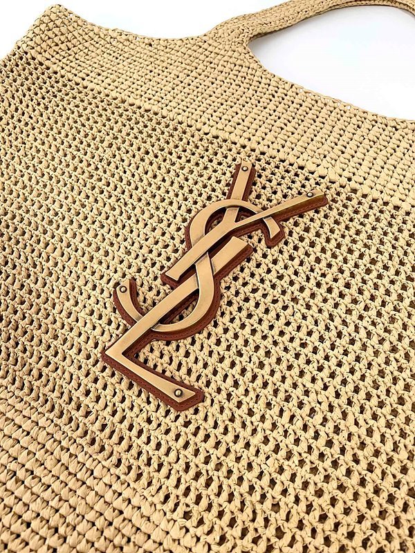 생로랑 라피아 크로셰 및 빈티지 베지터블 태닝 가죽 소재의 ICARE 맥시 쇼퍼백 [매장가 729만원대]