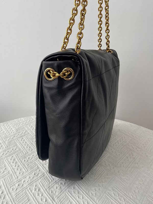 생로랑 양가죽 소재의 JAMIE 4.3 [매장가 569만원대]