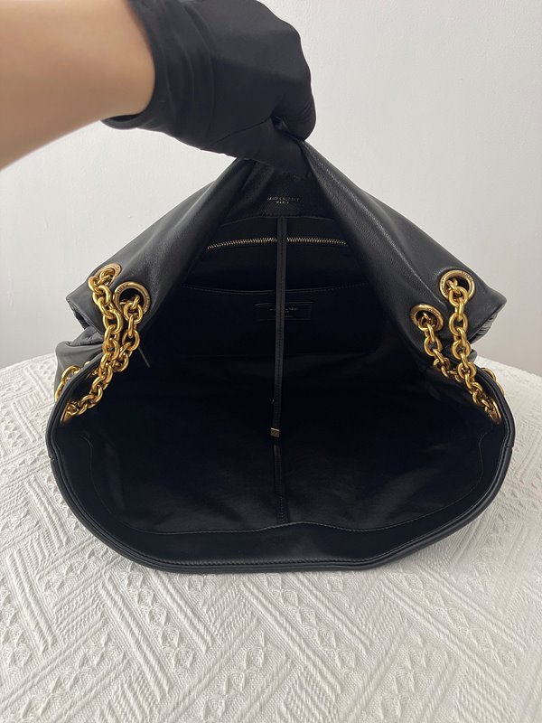 생로랑 양가죽 소재의 JAMIE 4.3 [매장가 569만원대]