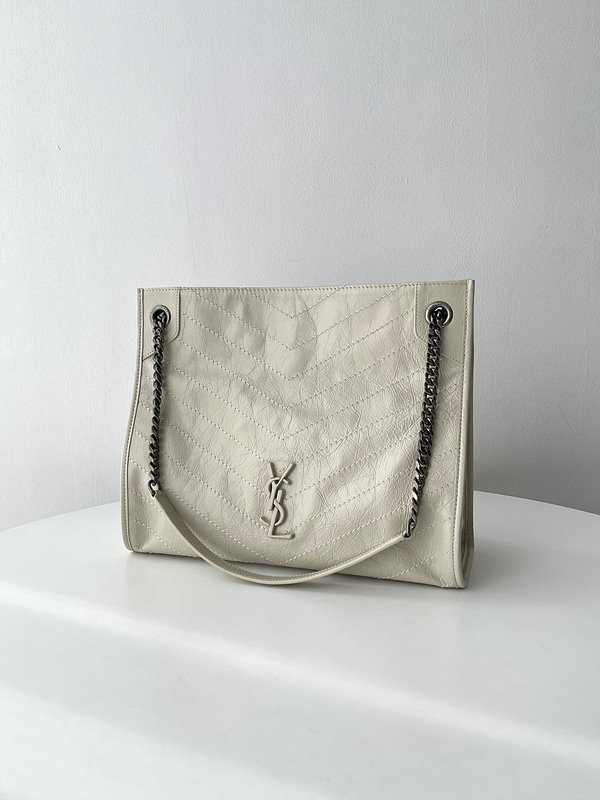 생로랑 빈티지 가죽 소재 NIKI 쇼핑백 [매장가 309만원대]