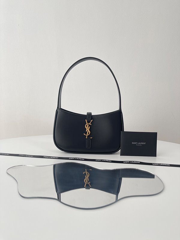 생로랑 새틴 소재 5 A 7 미니 [매장가 209만원대]