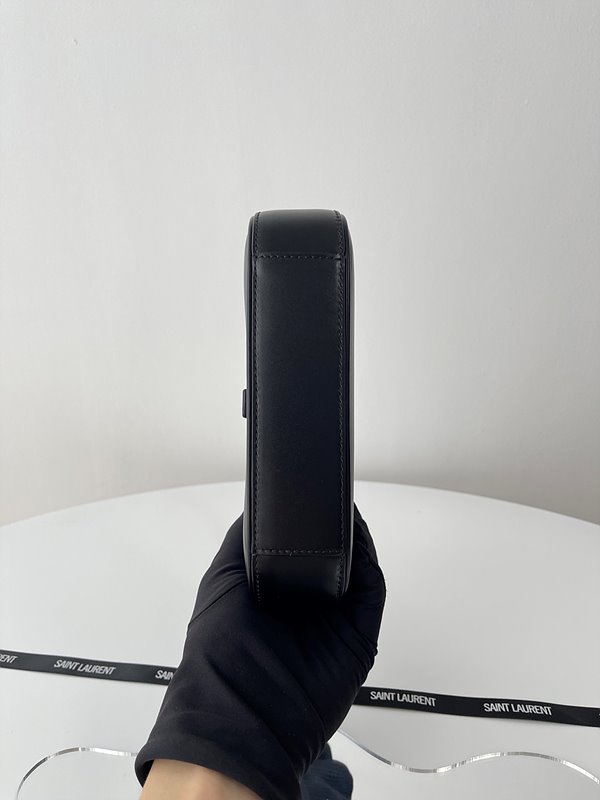 생로랑 새틴 소재 5 A 7 미니 [매장가 209만원대]