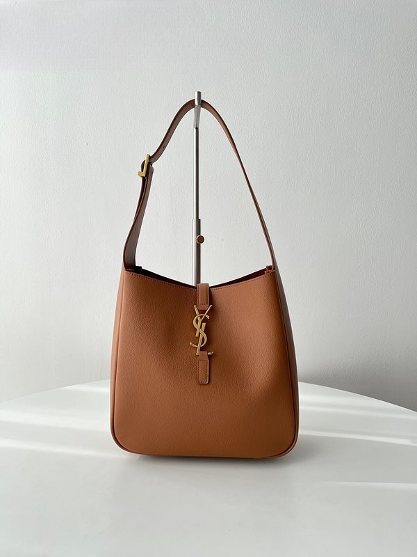 생로랑 그레인 가죽 소재 스몰 5 A 7 [매장가 355만원대]