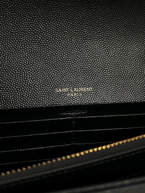 생로랑 그랑 드 뿌드르 가죽 소재 CASSANDRE 클래식 체인 지갑 [매장가 235만원대]