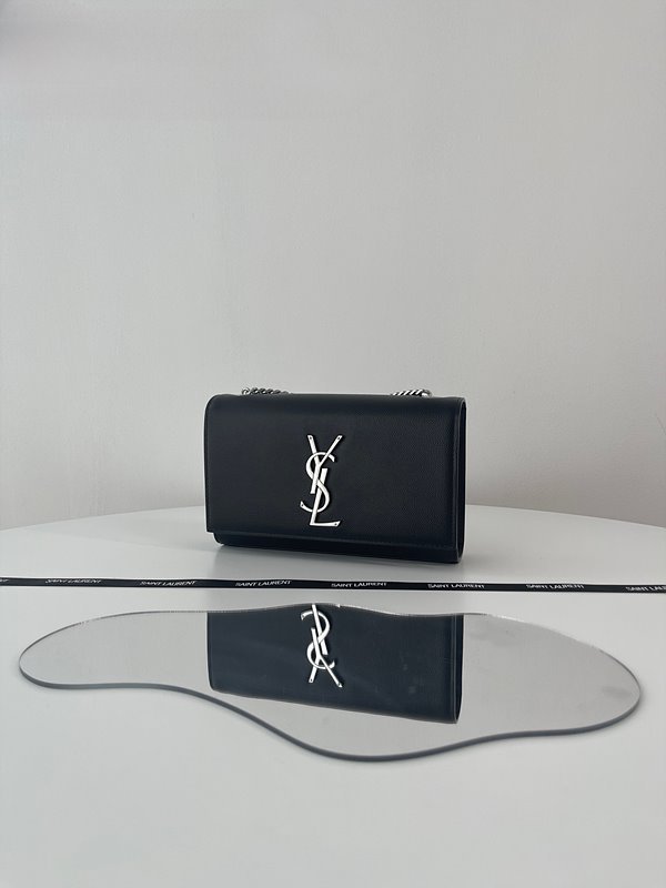 생로랑 그랑 드 뿌드르 가죽 KATE 스몰백 [매장가 279만원대]