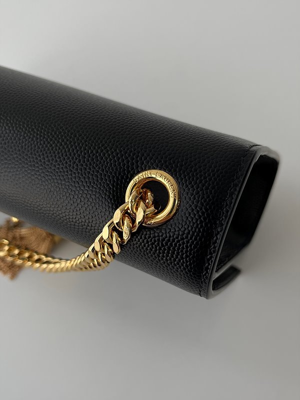 생로랑 그랑 드 뿌드르 가죽 KATE 스몰 태슬백 [매장가 315만원대]