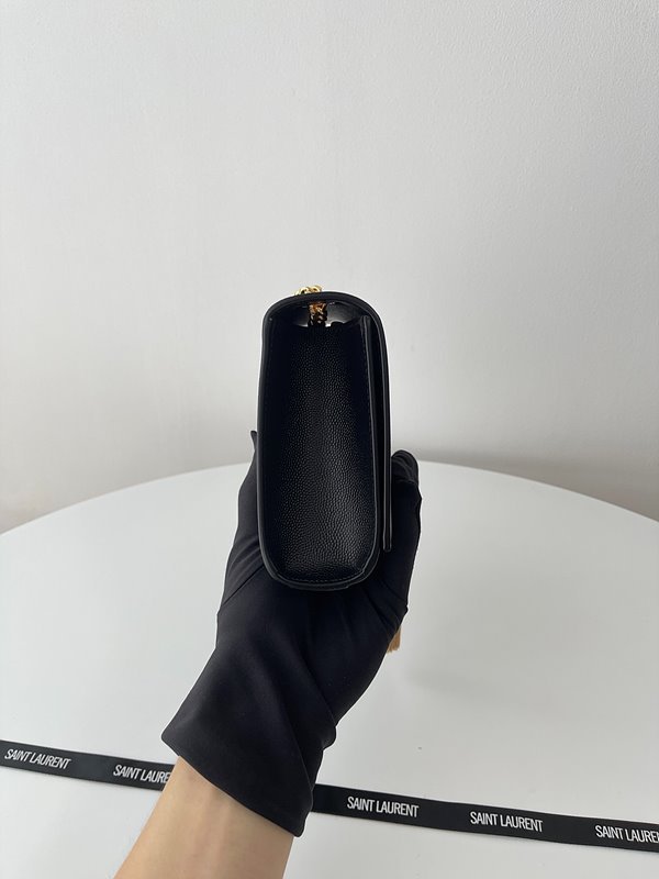 생로랑 그랑 드 뿌드르 가죽 KATE 스몰 태슬백 [매장가 315만원대]