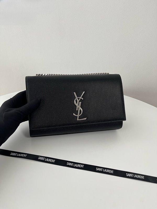 생로랑 그랑 드 뿌드르 가죽 KATE 미디엄백 [매장가 315만원대]