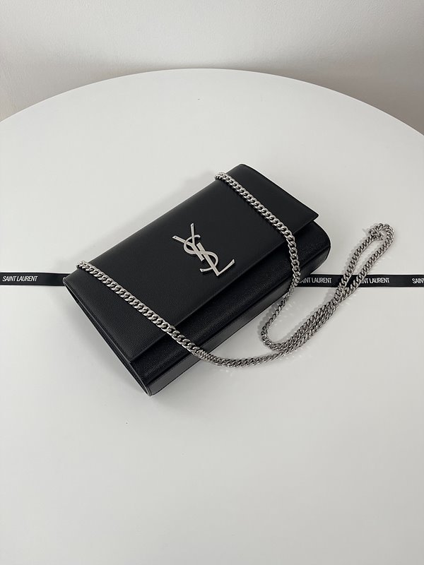 생로랑 그랑 드 뿌드르 가죽 KATE 미디엄백 [매장가 315만원대]