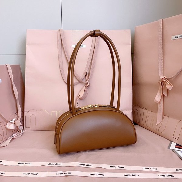 미우미우 가죽 보 스몰백 코냑 [매장가 340만원대]