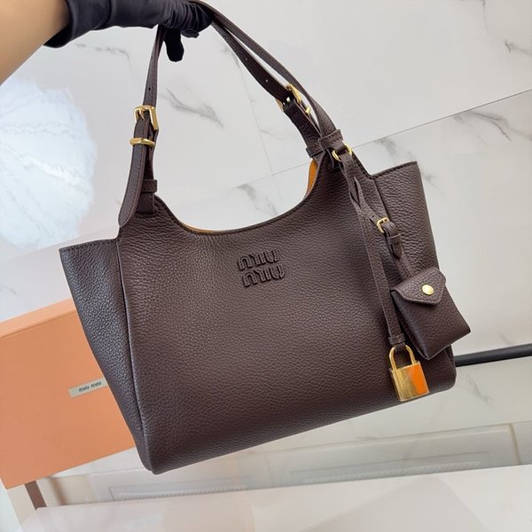 미우미우 가죽 핸드백 다크 브라운/파파야 [매장가 395만원대]