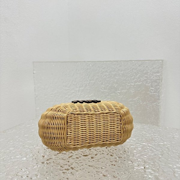 미우미우 완더 위커 호보 백 [매장가 290만원대]