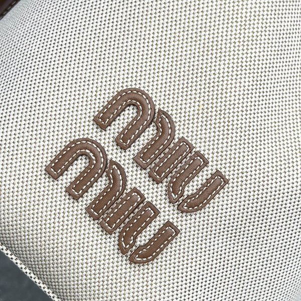 미우미우 캔버스 및 가줏 버킷 백 [매장가 275만원대]