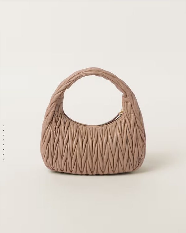 미우미우 완더 마테라쎄 나파 가죽 호보 라지 백  / 카메오 [420만원대]