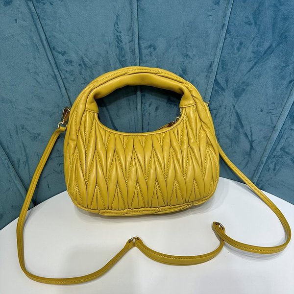 미우미우 완더 마테라쎄 나파 가죽 호보 미디움 백  / 옐로우 [330만원대]