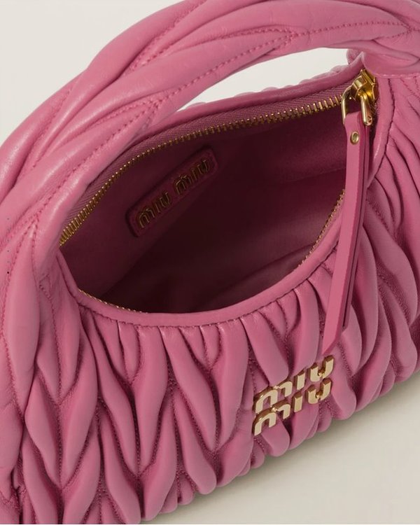 미우미우 완더 마테라쎄 나파 가죽 호보 미디움 백  / 베고니아 핑크 [330만원대]