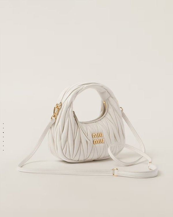 미우미우 완더 마테라쎄 나파 가죽 호보 미니 백 / 화이트 [매장가260만]