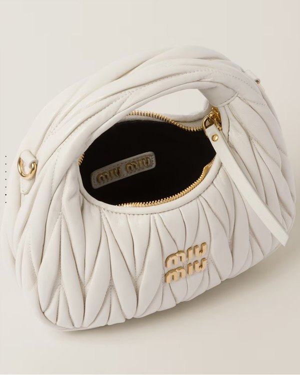 미우미우 완더 마테라쎄 나파 가죽 호보 미니 백 / 화이트 [매장가260만]