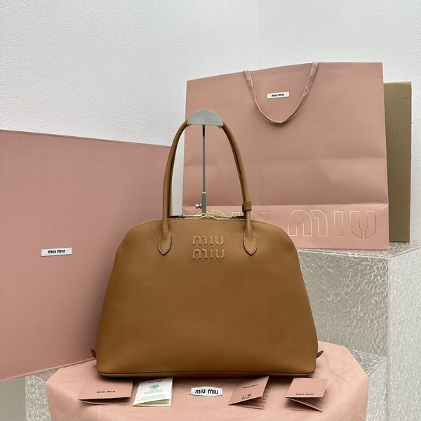미우미우 가죽 백 / 꼬냑 [매장가550만원대]