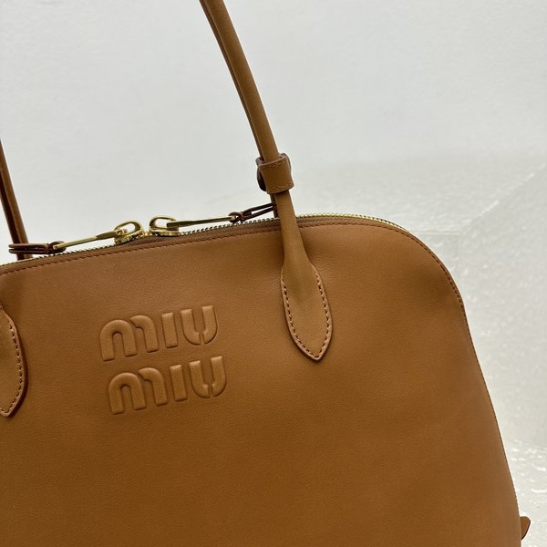 미우미우 가죽 백 / 꼬냑 [매장가550만원대]