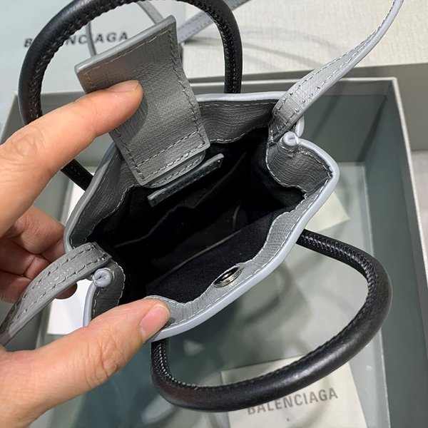 발렌시아가 미니 SHOPPING 백 / 화이트 [매장가150만원대]