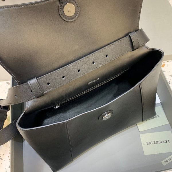 발렌시아가 DOWNTOWN 숄더백 미디움 / 블랙블랙 [매장가320만원대]