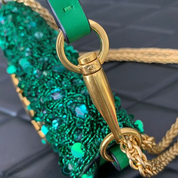 발렌티노 가라바니 크리스털 장식 스몰 로코 숄더백 / 그린 [매장가630만원대]
