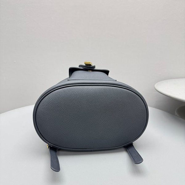 로로피아나 드로스트링 L27 백팩 [매장가 563만원대]