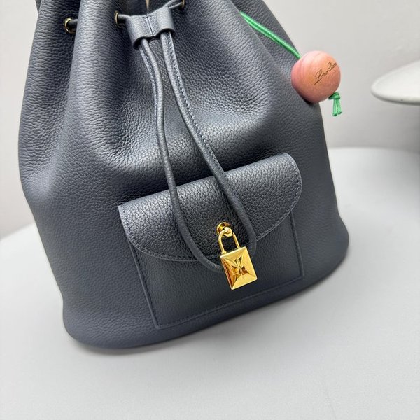 로로피아나 드로스트링 L27 백팩 [매장가 563만원대]